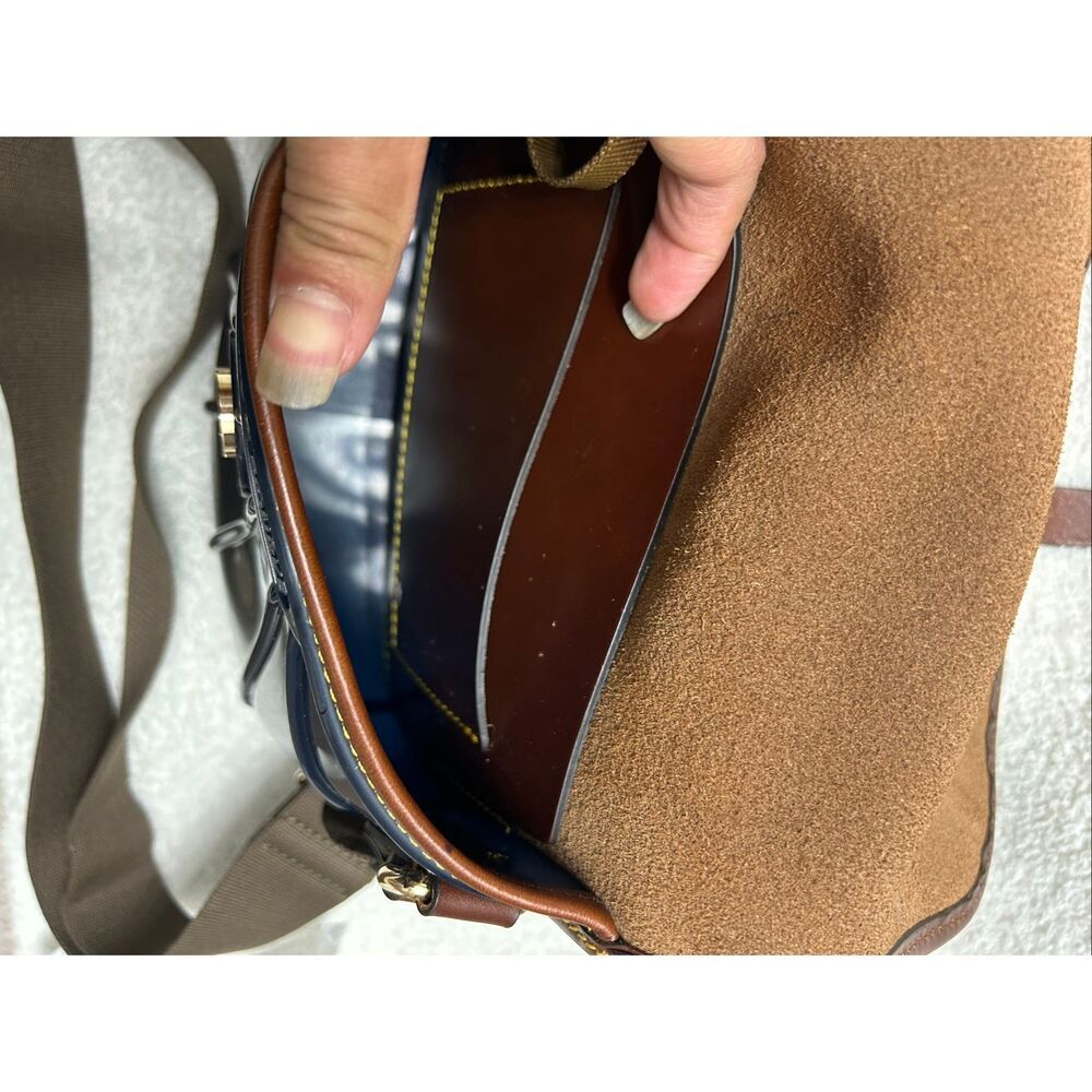 Dooney & Bourke Rubber Duck crossbody bag - Picture 4 of 8